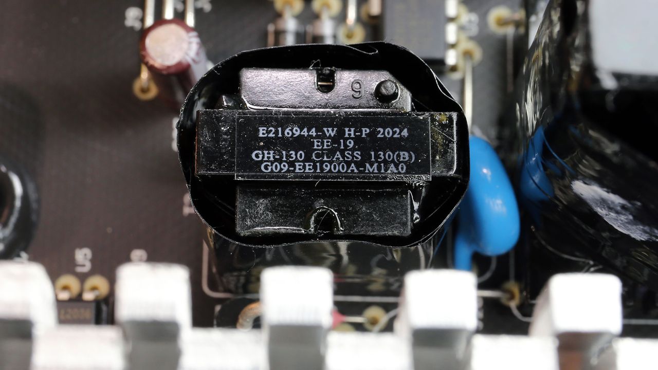 XPG Pylon 650