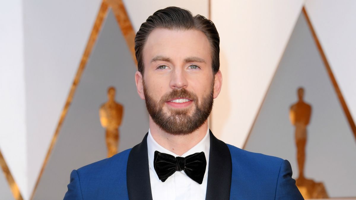 Chris Evans Corrects Donald Trump's Spelling On Twitter | Marie Claire UK