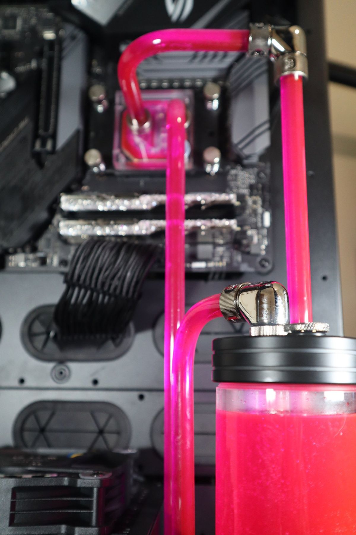 Thermaltake Tower 900