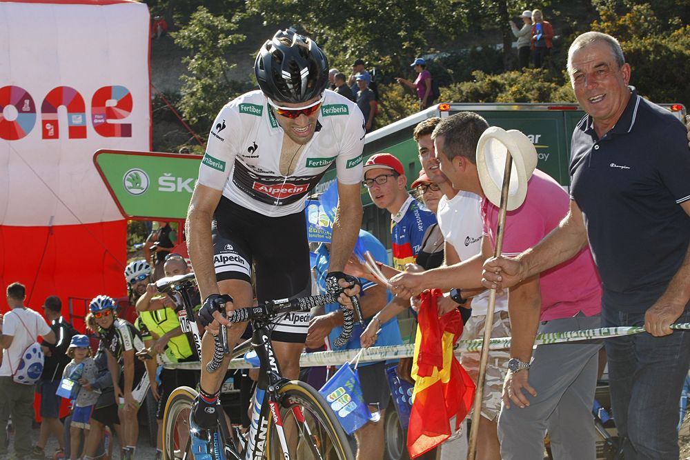 Tom Dumoulin (Giant-Alpecin) hangs tough