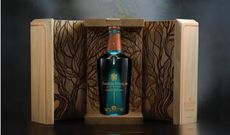 Irish Distillers Midleton Very Rare Forêt de Tronçais Bottle & Cabinet