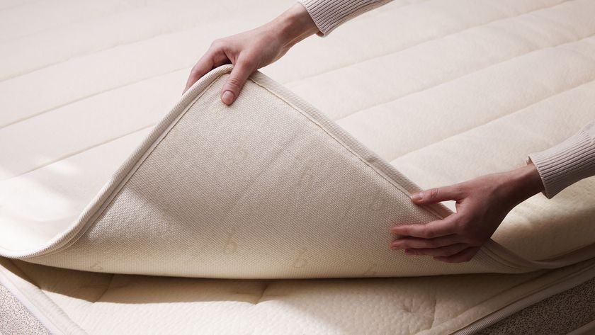 The Birch Organic Mattress Topper in beige