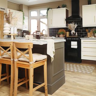 neutral kitchen with island