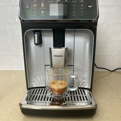 Testing Philips bean to cup coffee machine