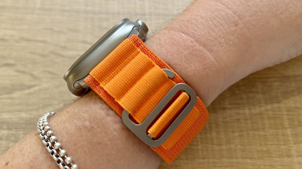 i-ve-tried-all-of-the-apple-watch-ultra-bands-this-one-is-the-best