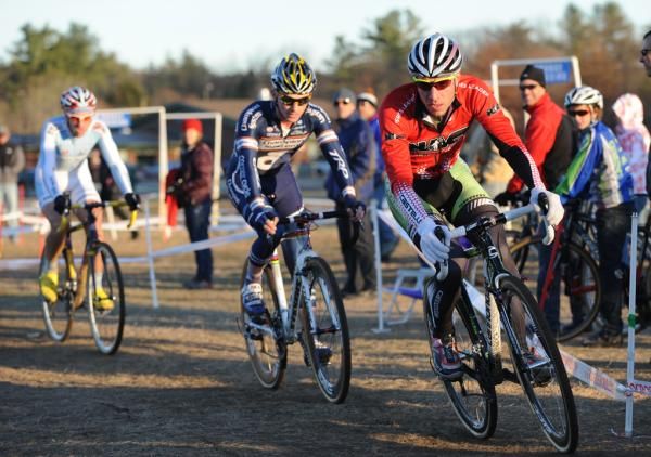 Jeremy Powers (Cannondale p/b cyclocrossworld.com) leads Luke Keough (Champion System p/b Keough Cyclo-cross) and Adam Myerson (Cycle-Smart).