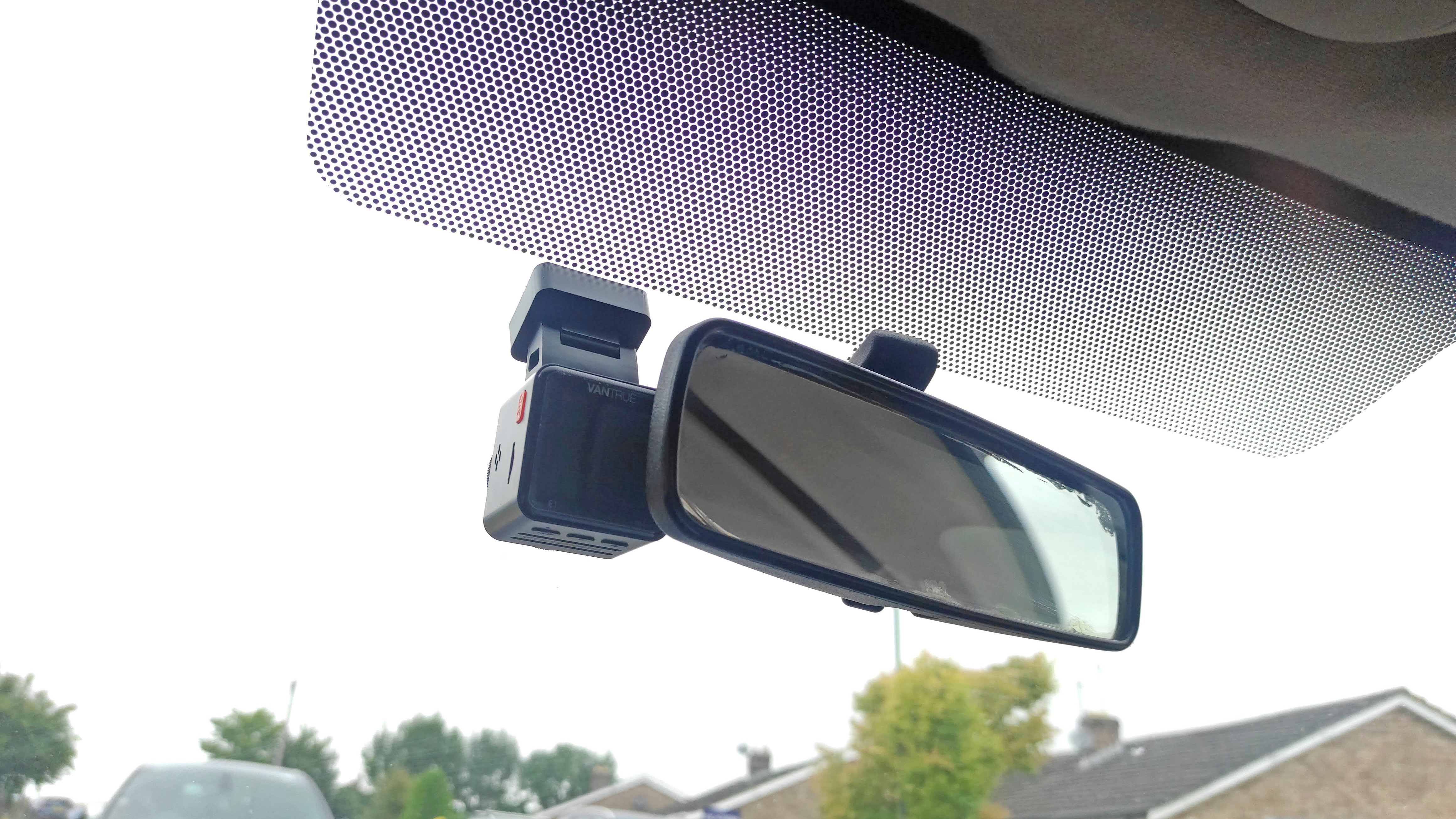 Vantrue E1 dash cam installation