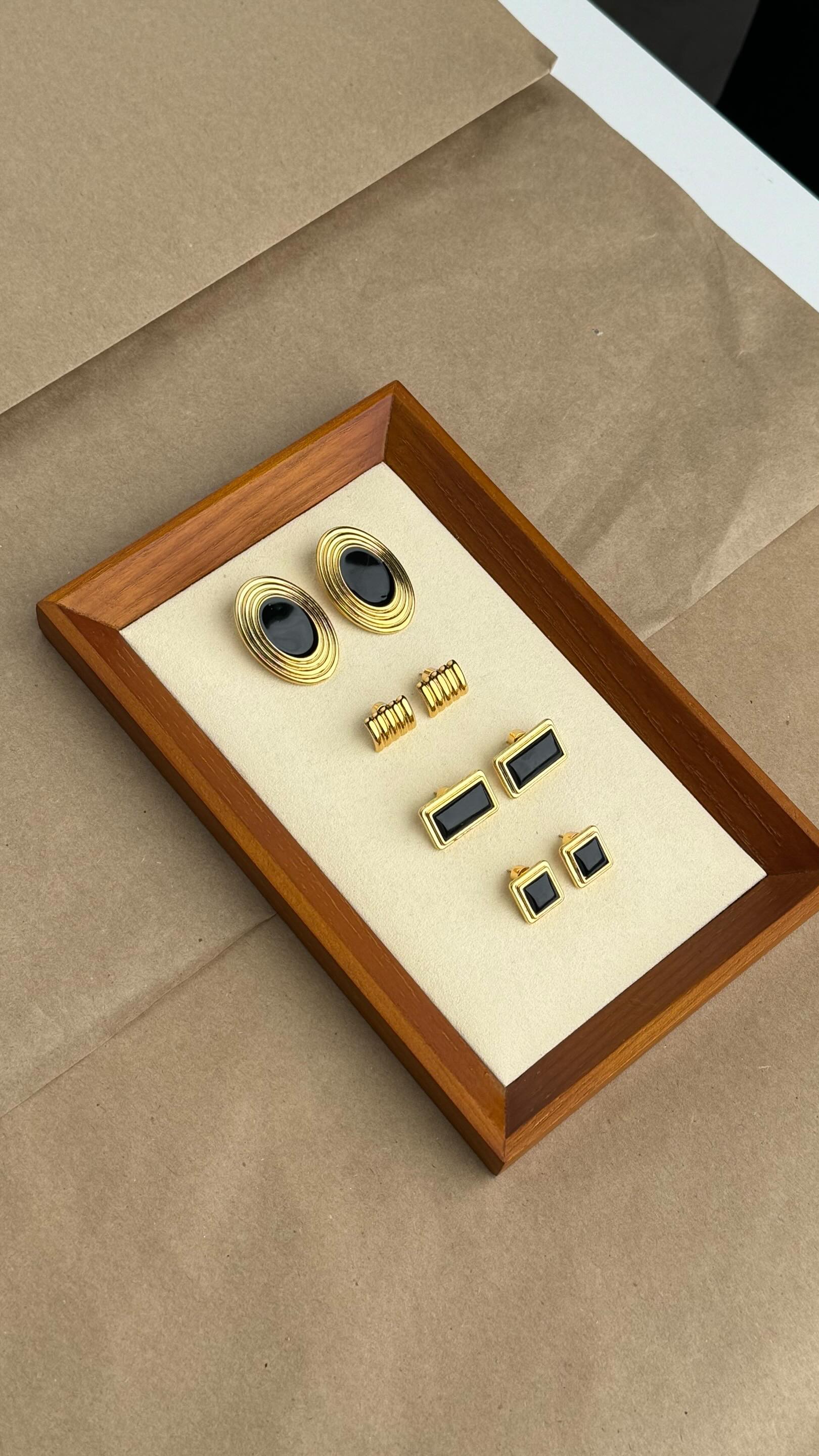 An image of one of the biggest jewellery trends for 2025.