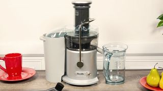 Breville Juice Fountain Plus JE98XL being tested