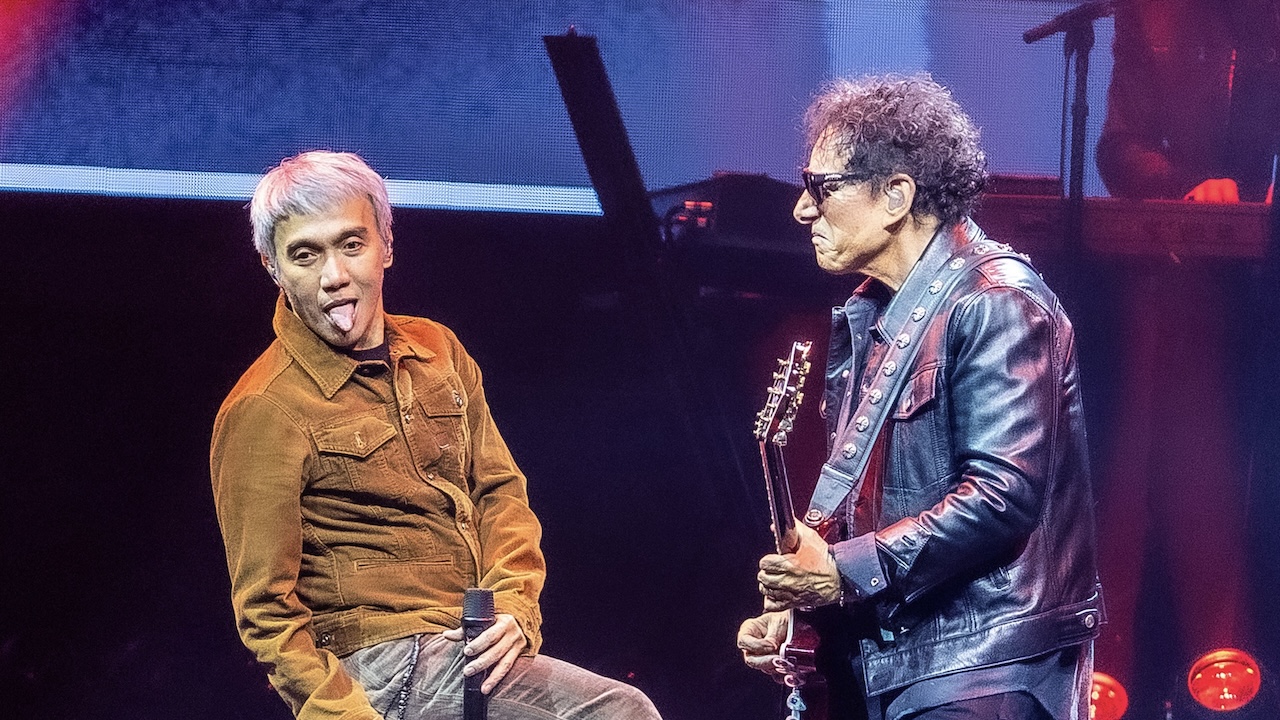 Arnel Pineda and Neal Schon of Journey