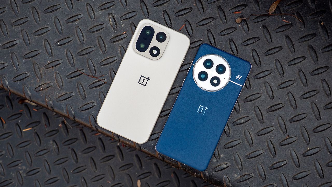 Comparing the hardware of the OnePlus 13 and OnePlus 15