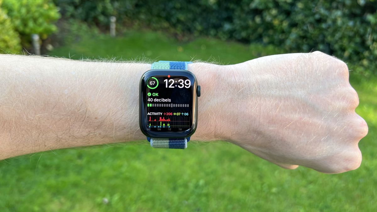 Apple Watch 7 review bigger, definitely not better TechRadar