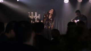 Lisa Bonet singing in High Fidelity