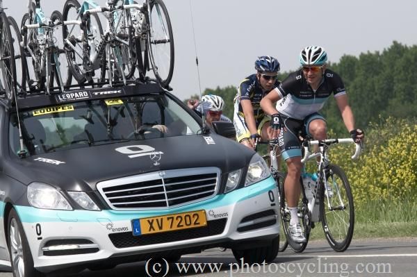 Martin Mortensen (Leopard Trek) gets news from the team car