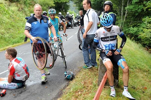 Jurgen Van Den Broeck and David Zabriskie crashed out on stage 9