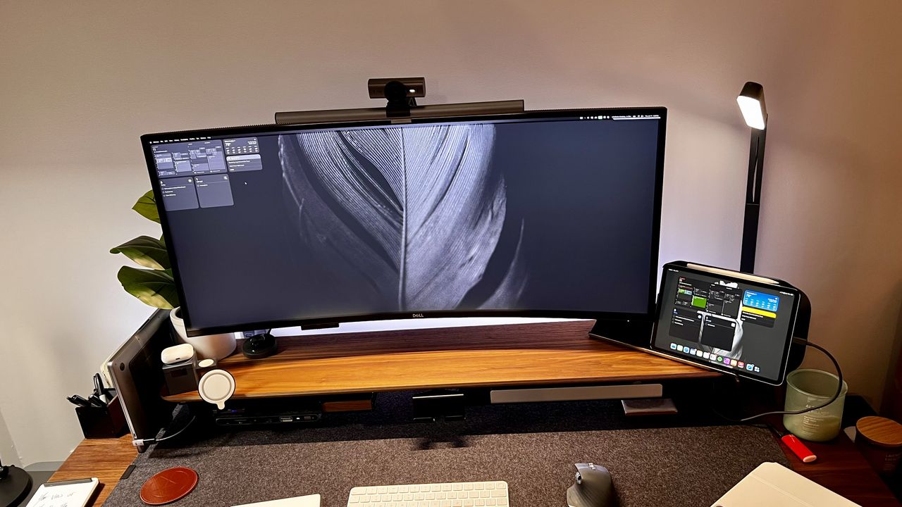 Dell U4025QW