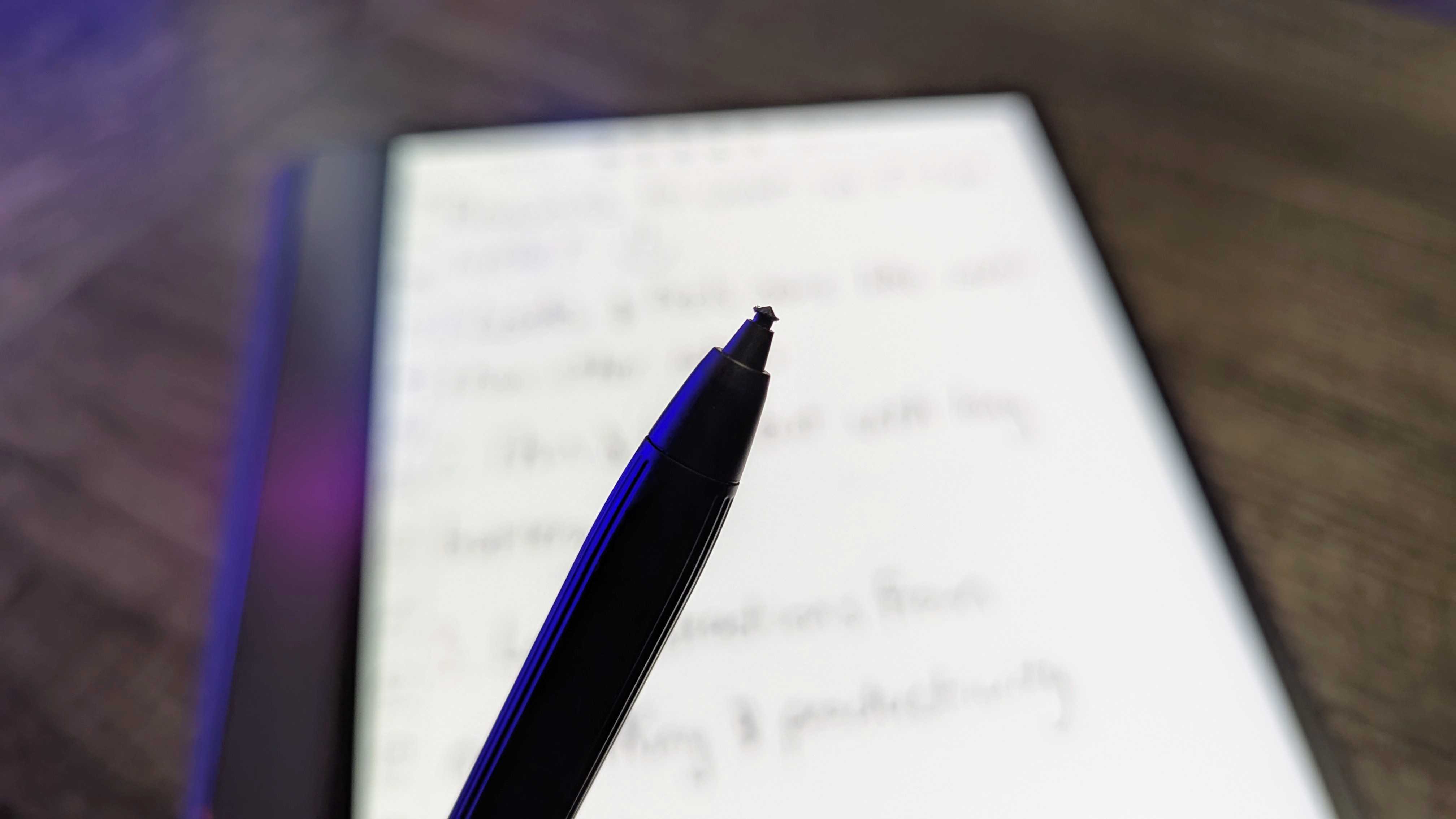 Image of the BOOX Note Air4 C E-Ink tablet.