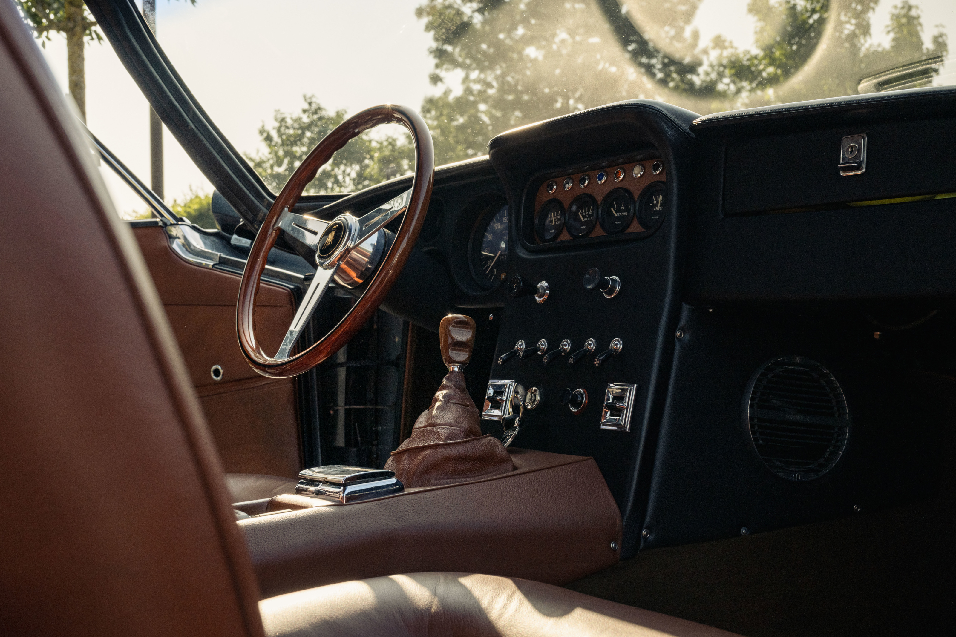 Inside the Lamborghini 400GT