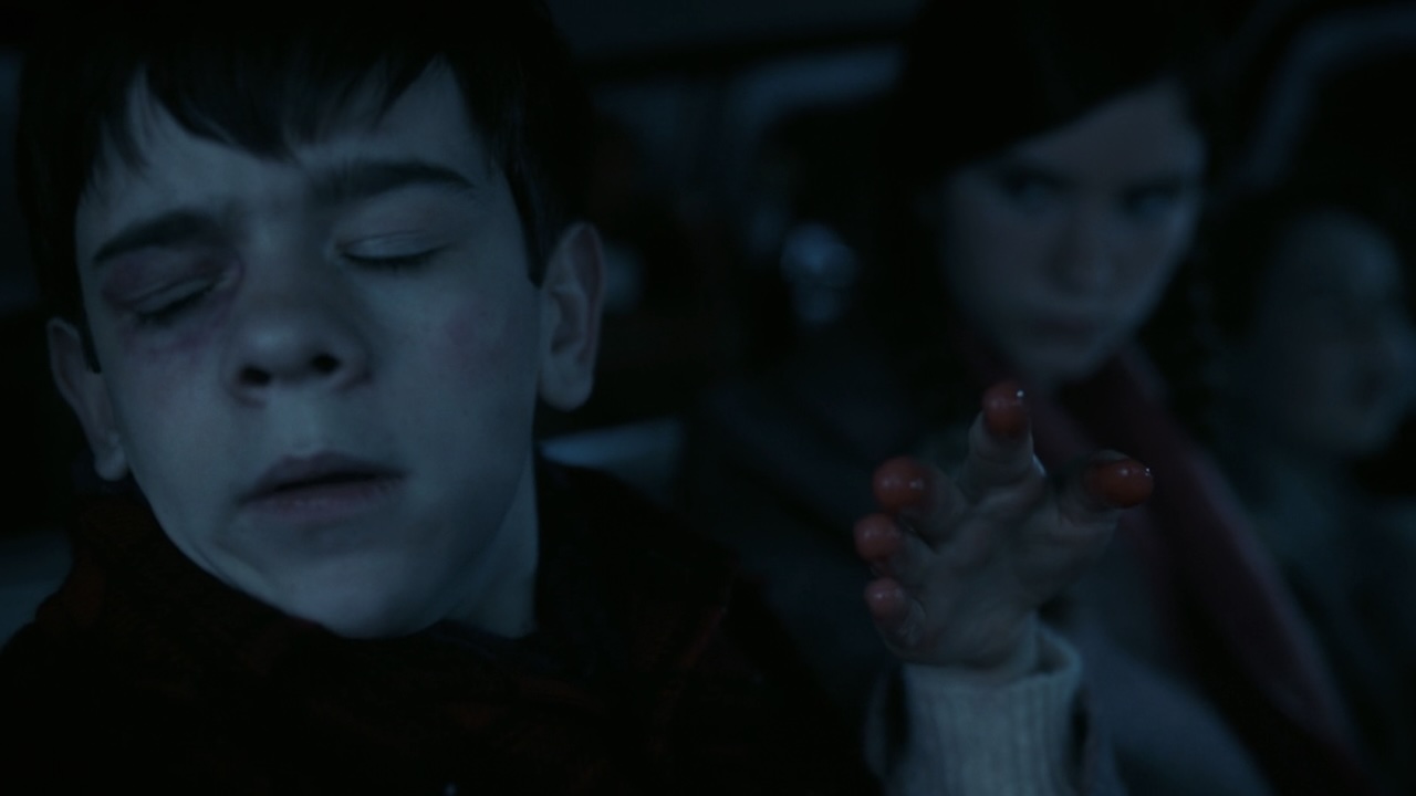 girl with bloody fingers in it: welcome to derry