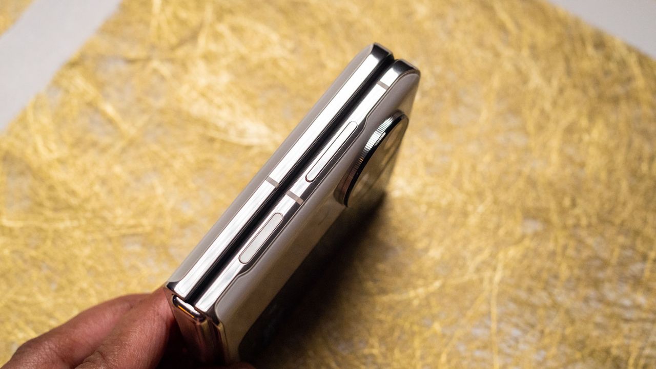 OPPO Find N3 Flip