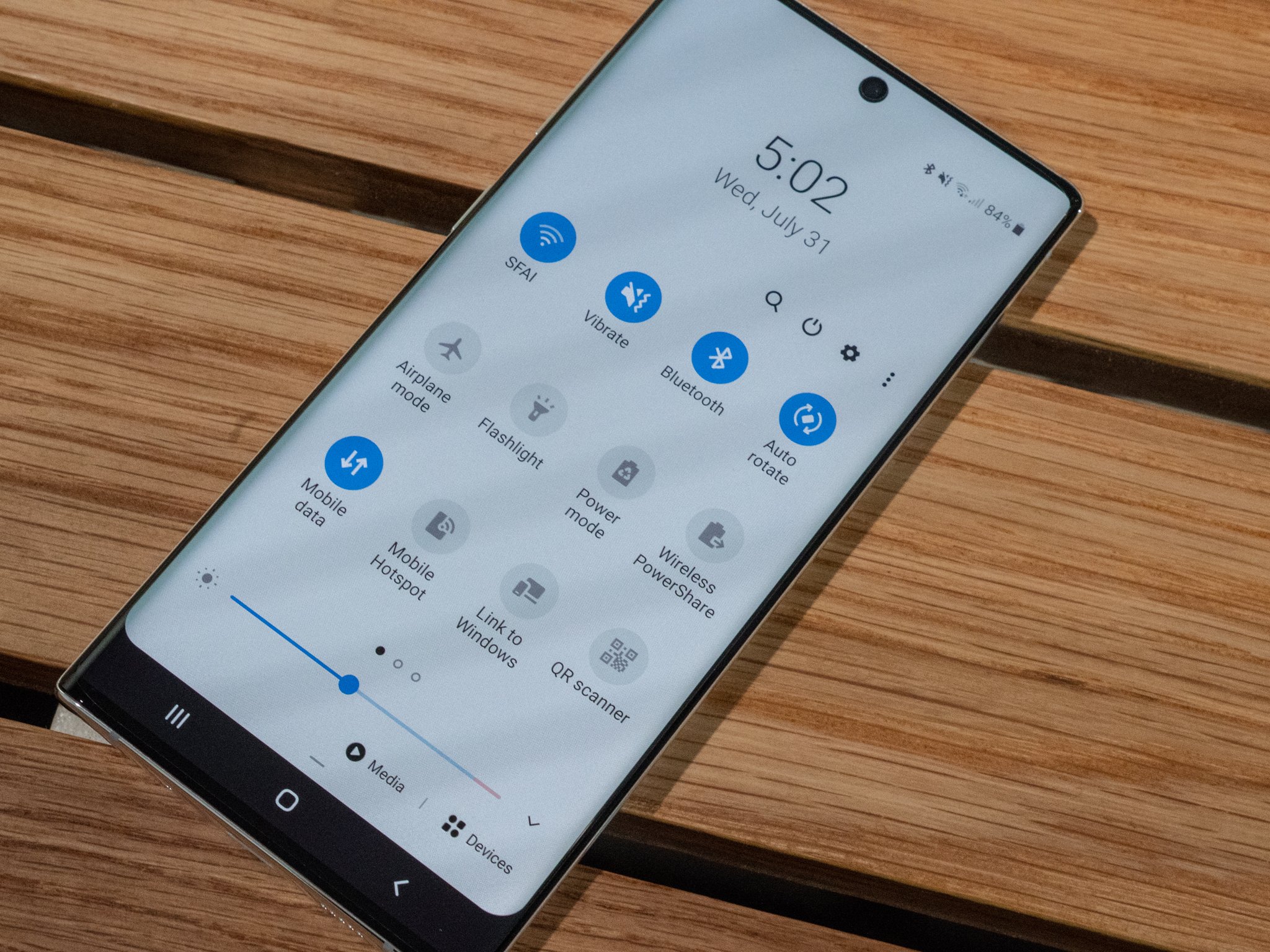 Your new Note 10 doesn't power down the same way. Here's how to turn it off  - CNET