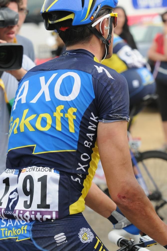 Contador's right arm shows abrasions