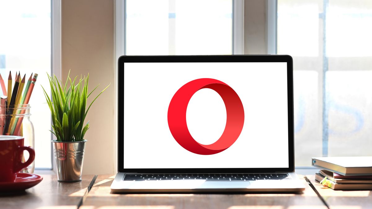 Opera Browser Logo on Windows laptop