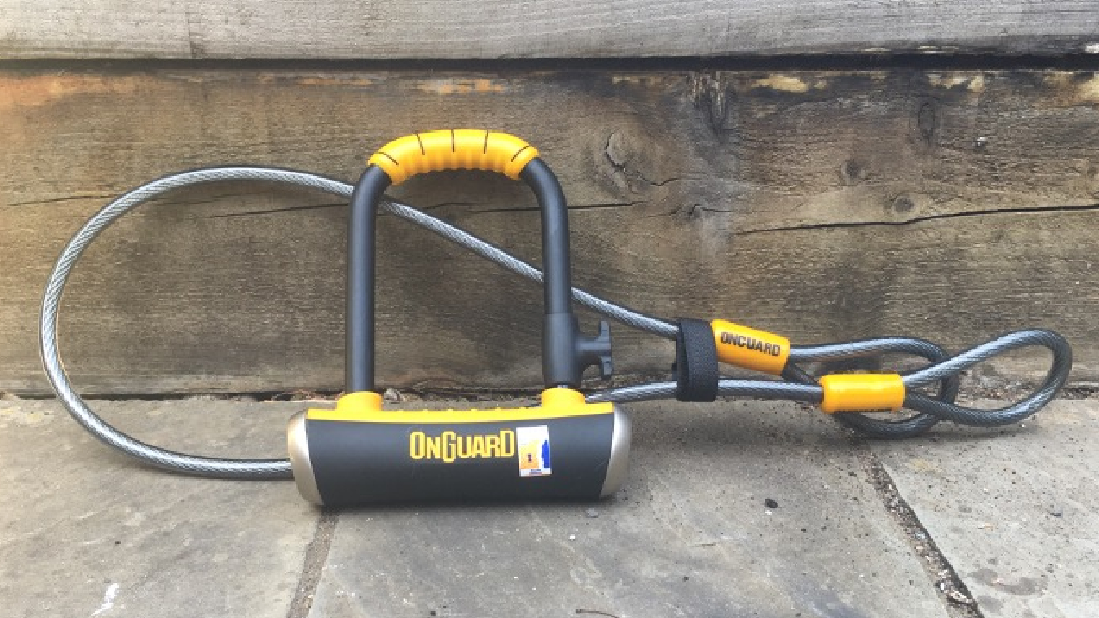OnGuard Pitbull Mini DT 8008 U-lock pictured with supplied cable