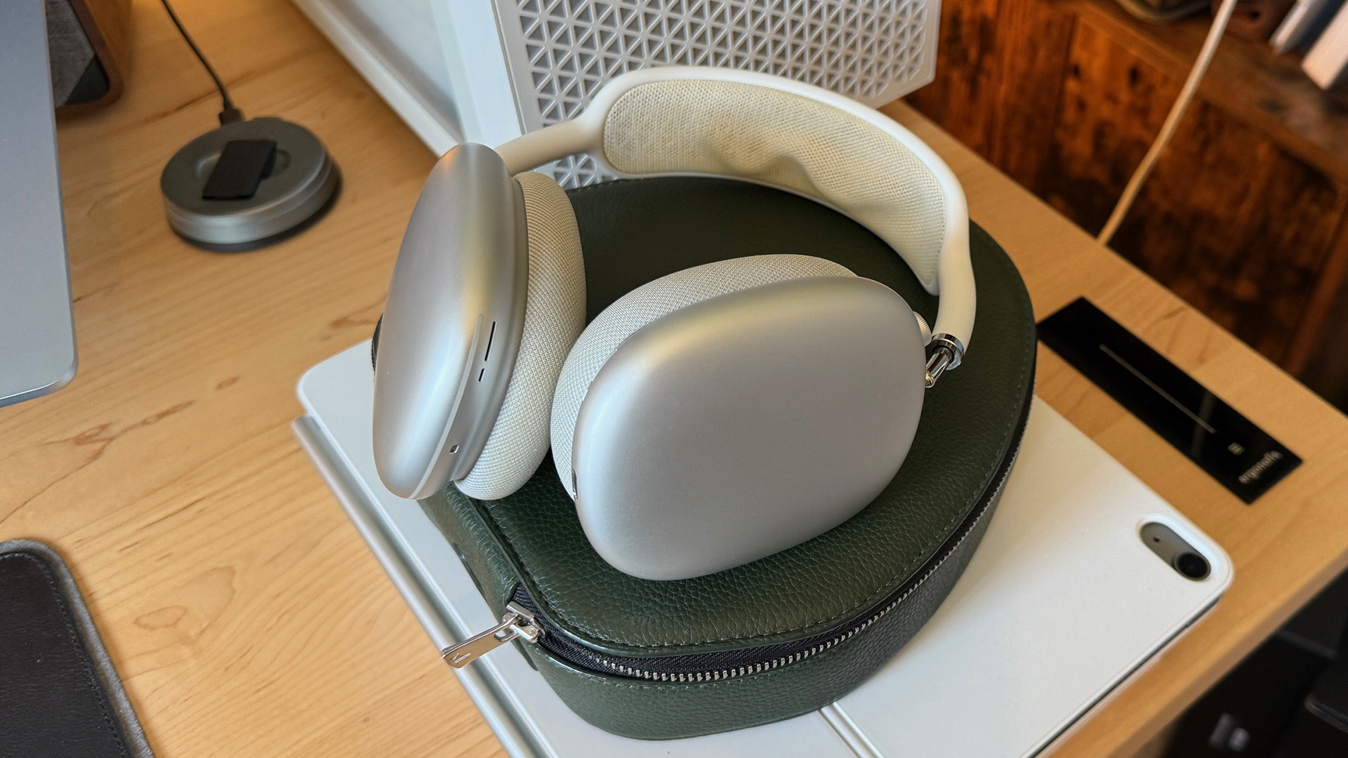 A selection of photos of my silver AirPods Max.