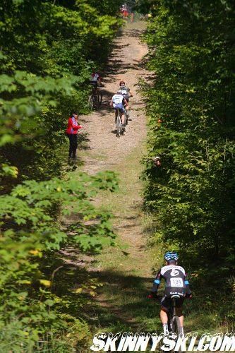 The men's race starts to split up