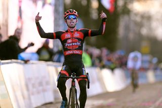 Elite Men - Iserbyt wins Nommay Cyclo-cross World Cup