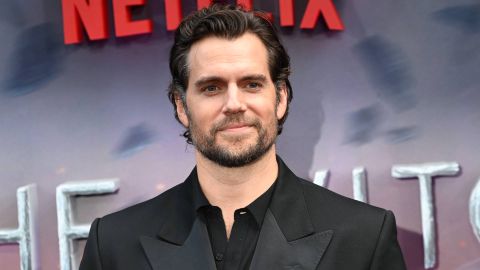 Henry Cavill gives promising update on upcoming Warhammer adaptation ...