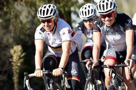 Ina Teutenberg and Charlotte Becker set the pace