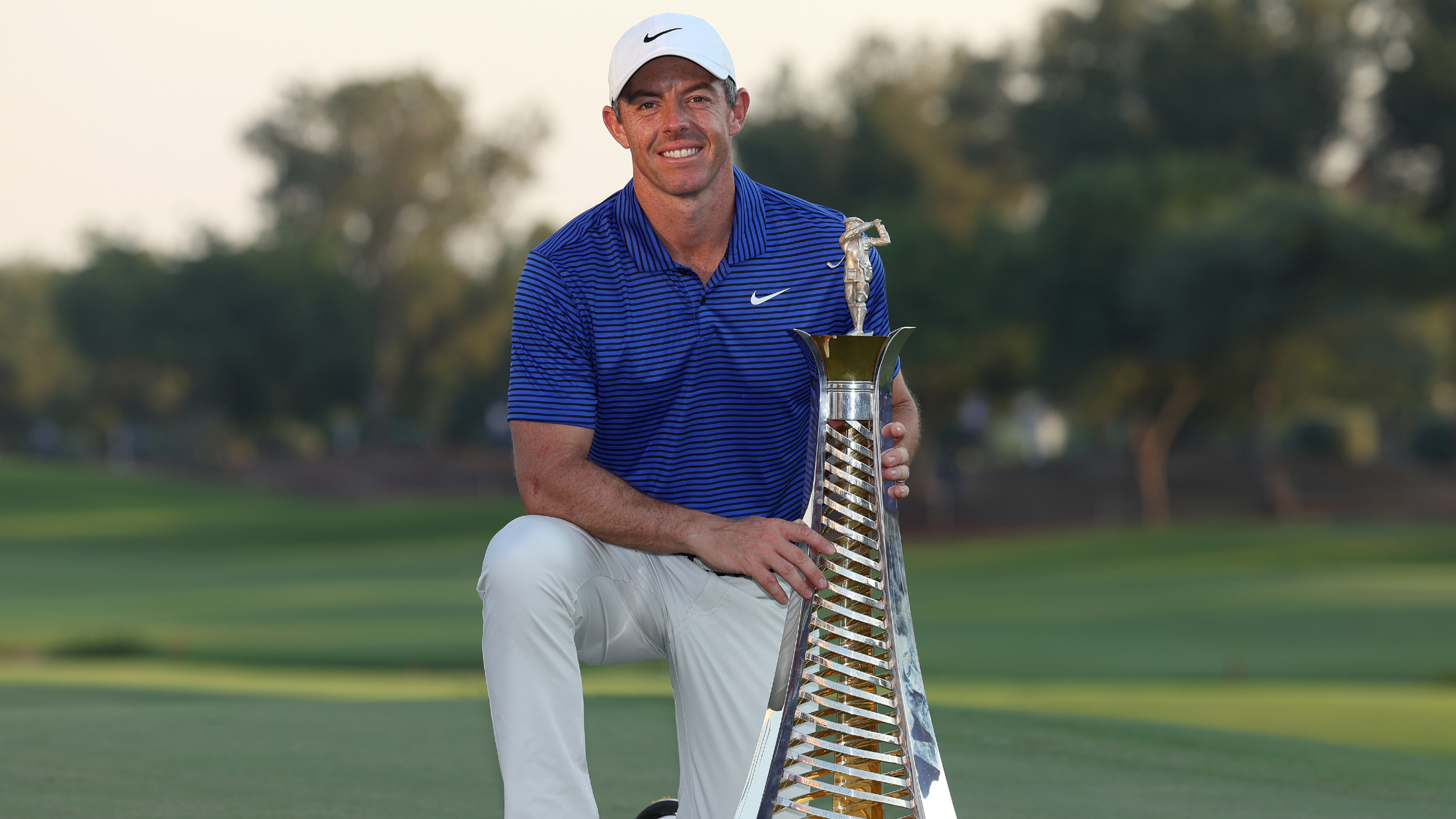 Rory McIlroy with the Harry Vardon trophy