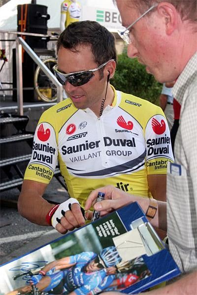 Giro star Gilberto Simoni is here.