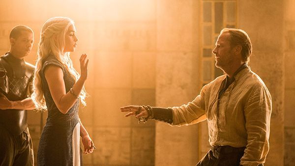 Human body, Conversation, Scene, Acting, Gesture, Movie, Drama, Belt, Musical ensemble, One-piece garment,