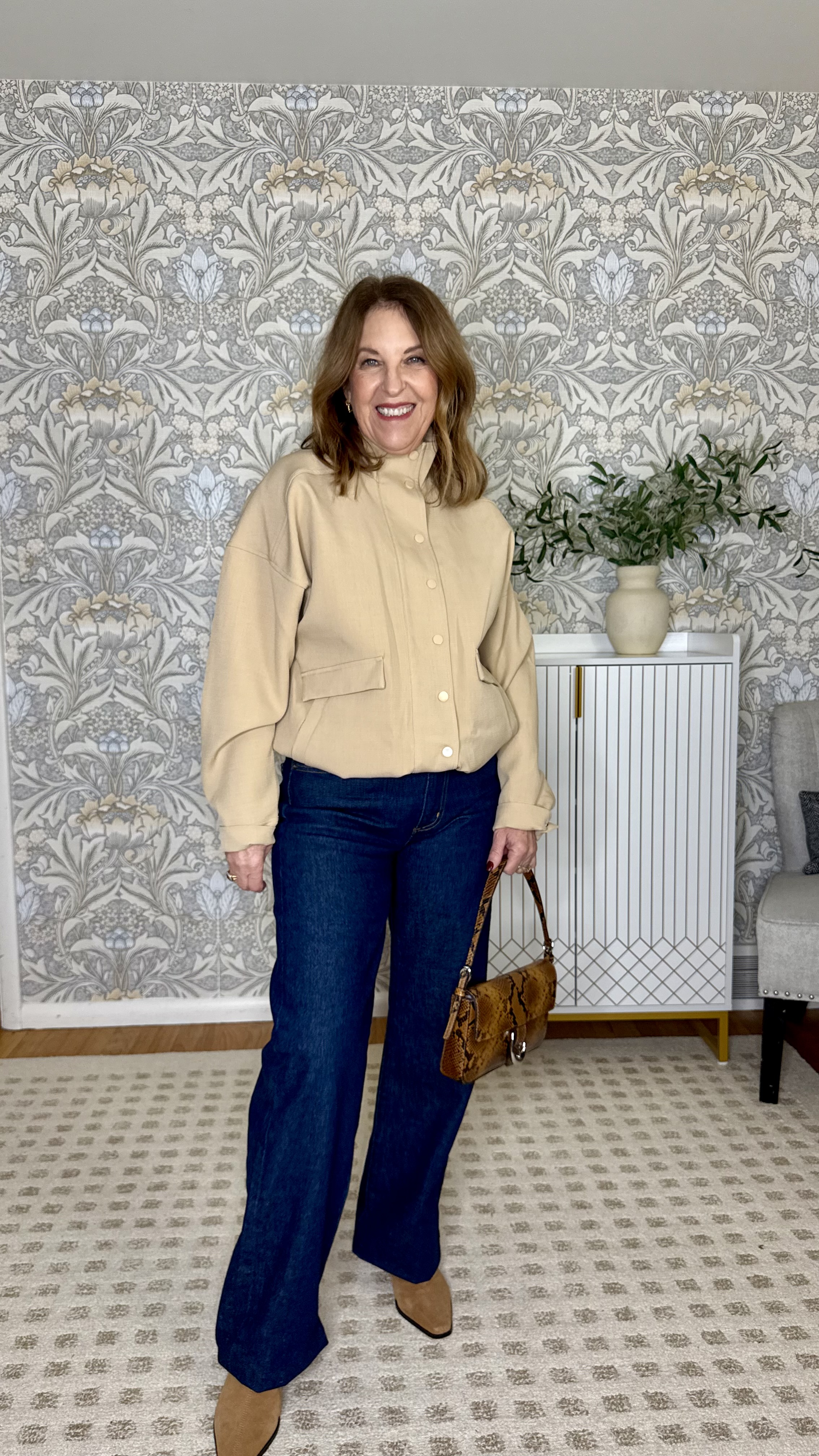 Sandy Koszarek wearing 2026 fashion trends.