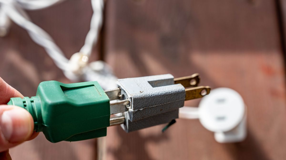 Single plug christmas lights