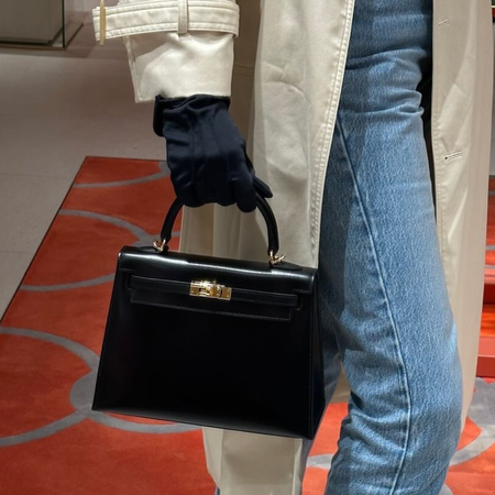 Who What Wear editor vintage shopping in Tokyo.