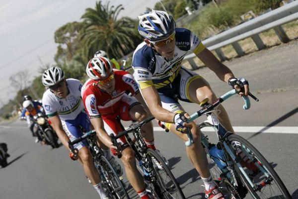 Marcello Pavarin (Vacansoleil-DCM) leads the break.
