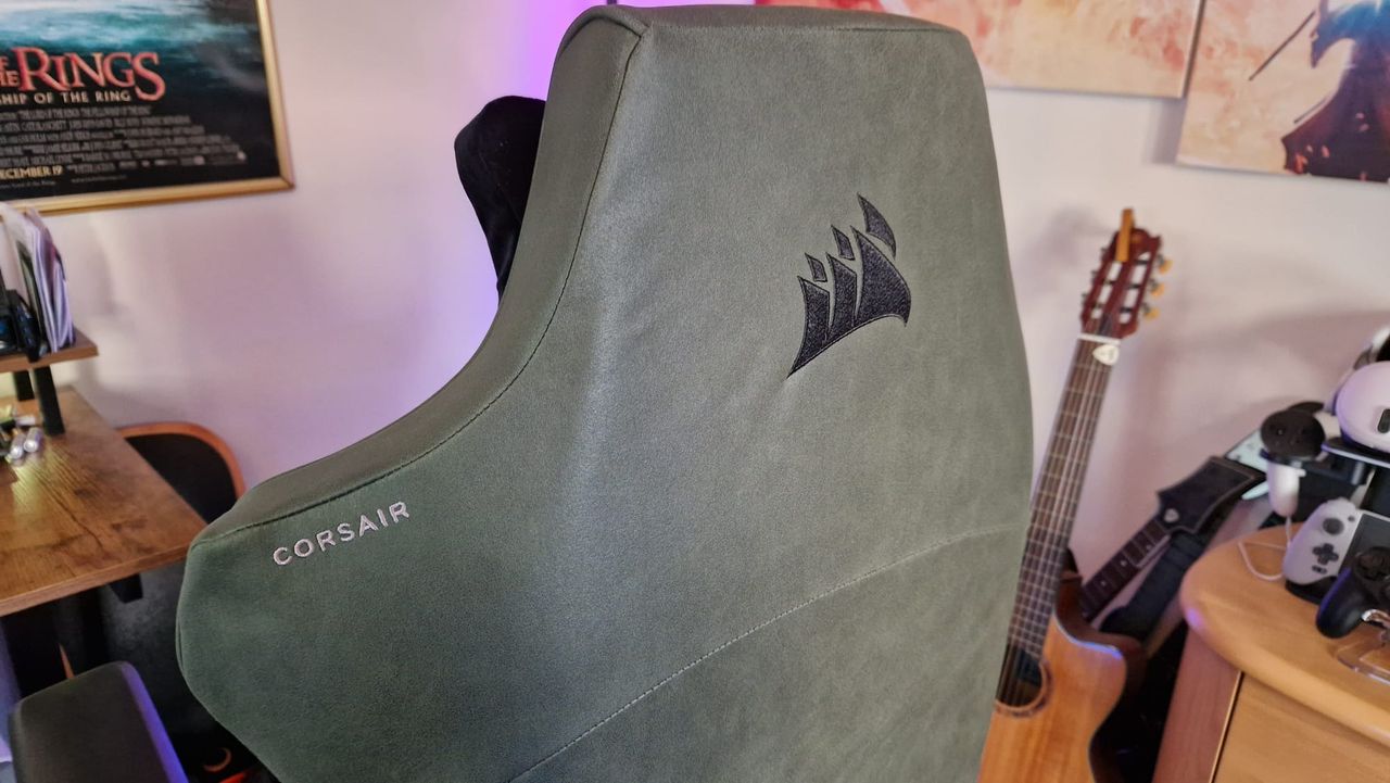 The back of the Corsair TC500 Luxe