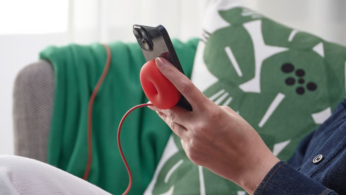 Ikea made a donut Qi2 wireless charger for $10, and I'm already sold