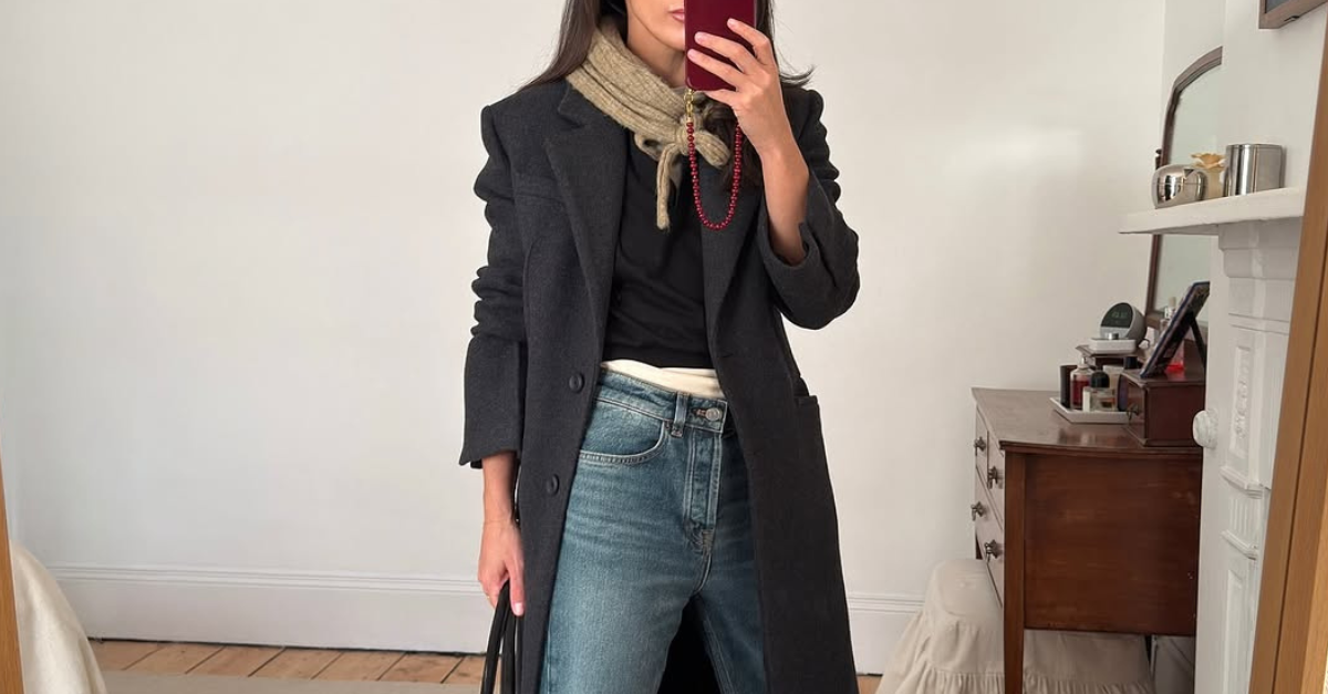 The Subtle Things That Instantly Date an Outfit in 2026