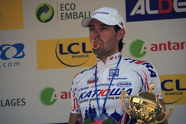 Antonio Colom (Katusha) got a nice gold trophy in Nice.
