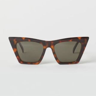 h&m cat eye sunglasses brunch outfit ideas