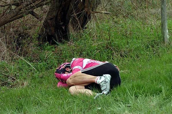 Andreas Klier (T-Mobile) in pain on the ground