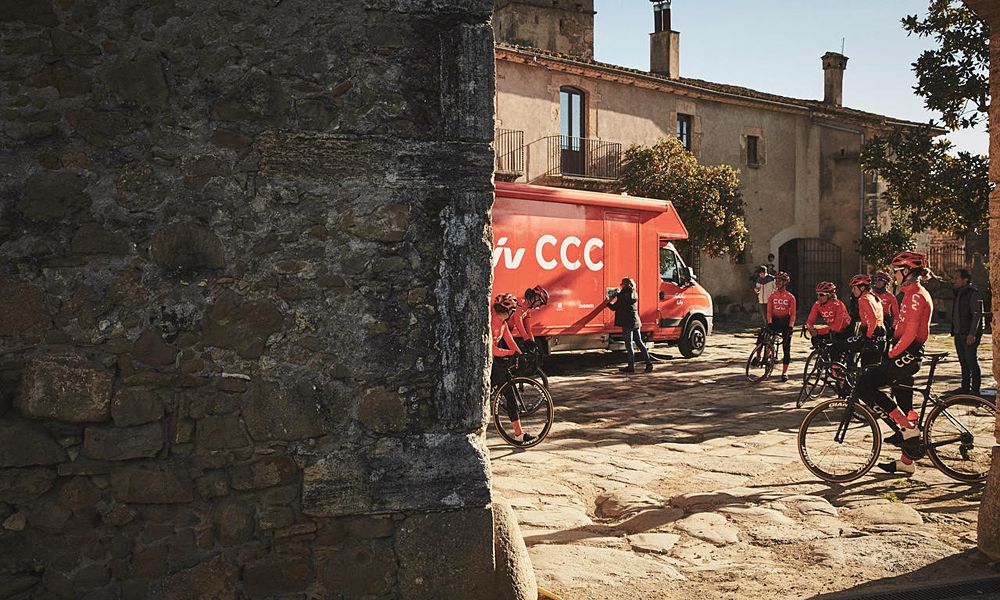 Ashleigh Moolman-Pasio invites CCC-Liv to training camp at her home in Girona - Team Camp at Rocacorba Cycling