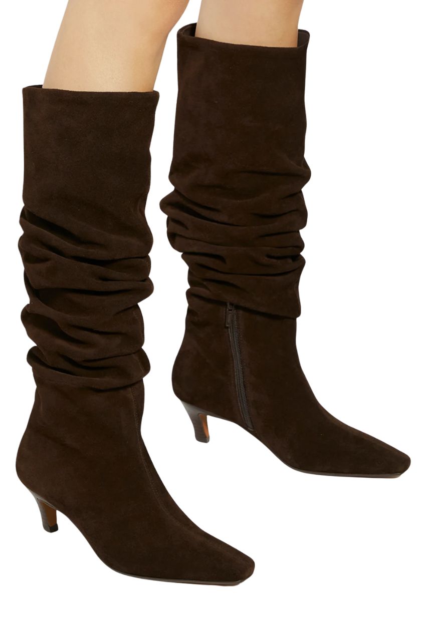 An image of Dune boots.