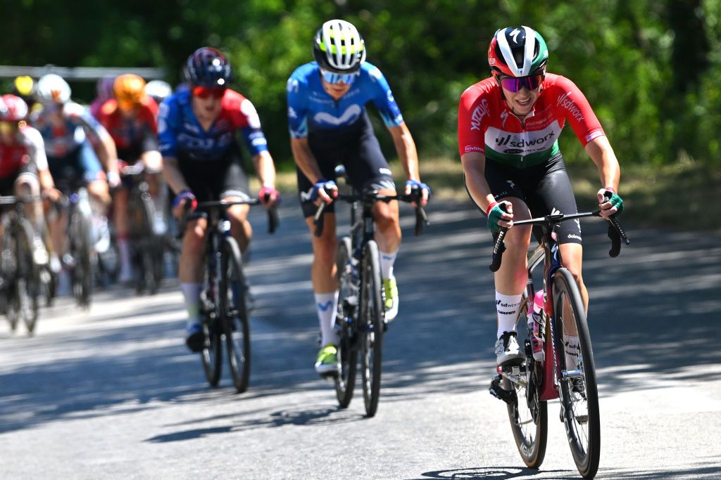 Giro d'Italia Women: Lippert beats Edwards to stage 6 victory | Cyclingnews
