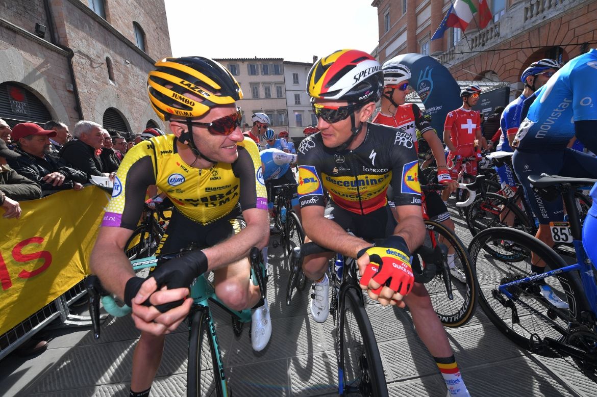 Yves Lampaert and Jos van Emden have a chat